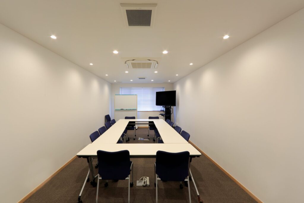 559_会議室_211204