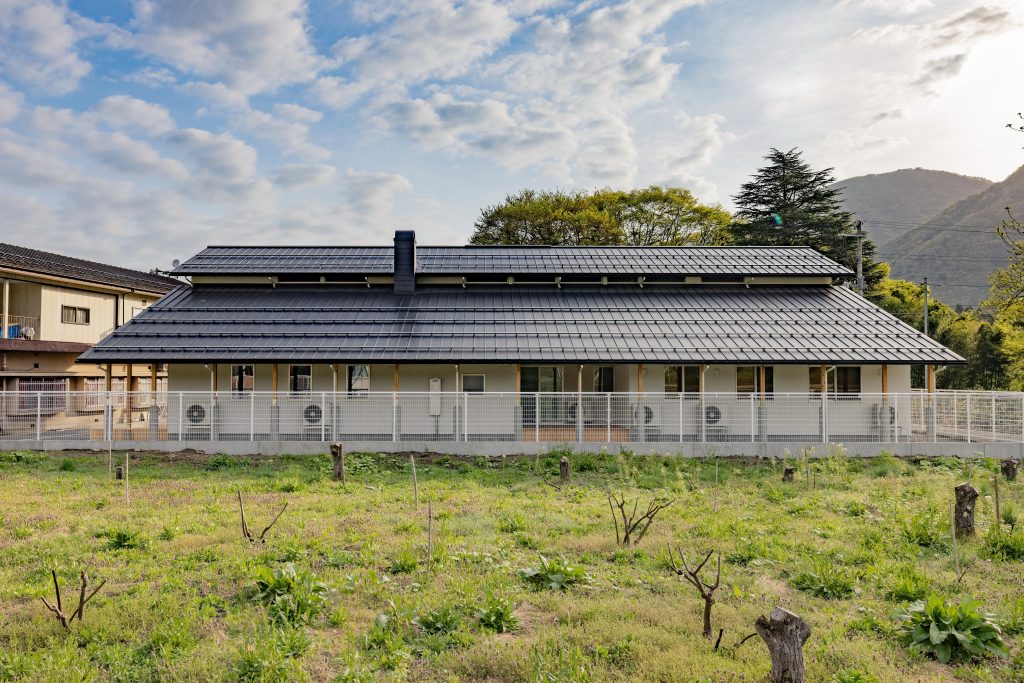 0270_サポート棟-外景_220428