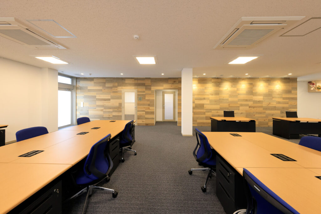 P0809_2206_事務室_230302